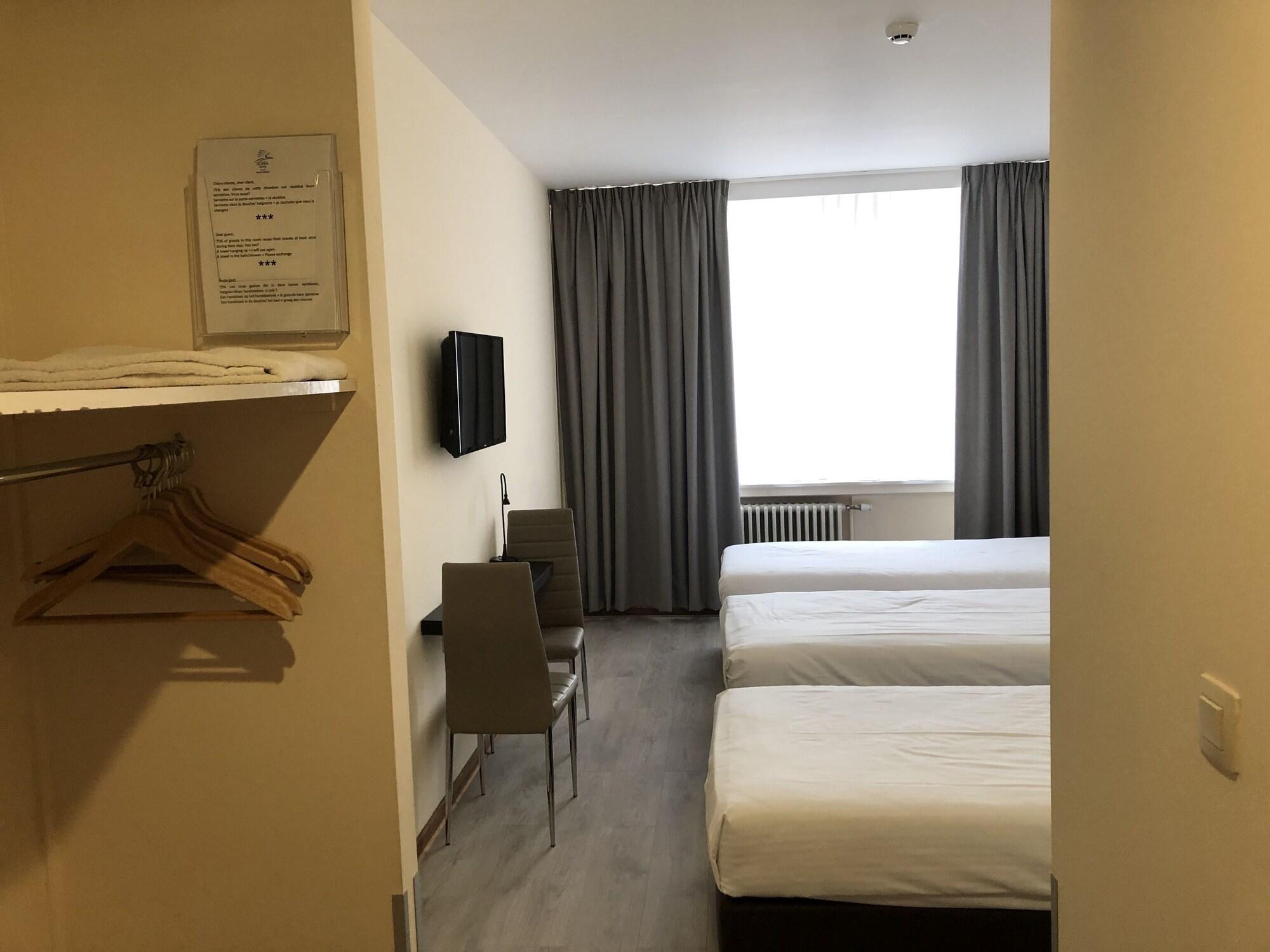 Slina Hotel Bruksela Zewnętrze zdjęcie
